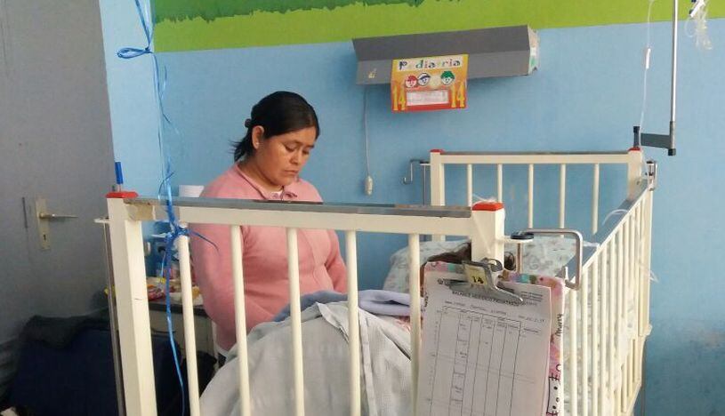 De acuerdo con los reportes a los que accedió Salud con lupa, los primeros niños afectados presentaron fiebre alta e hipotermia sin causa aparente. (Foto: Referencial)