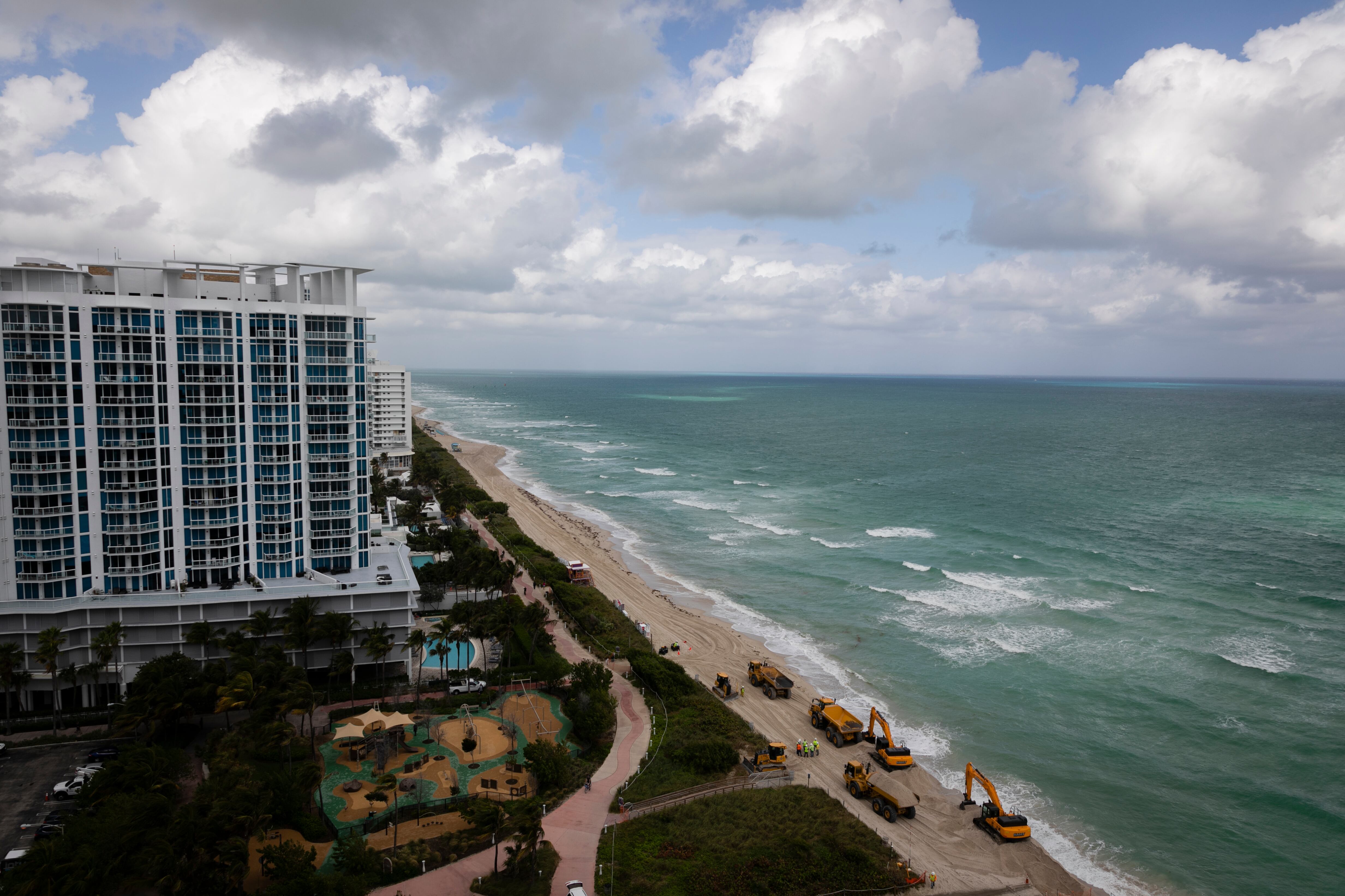 Aunque las noches en Florida seguirán frescas, ya no se esperan temperaturas extremas como las de semanas pasadas. | Crédito: AFP