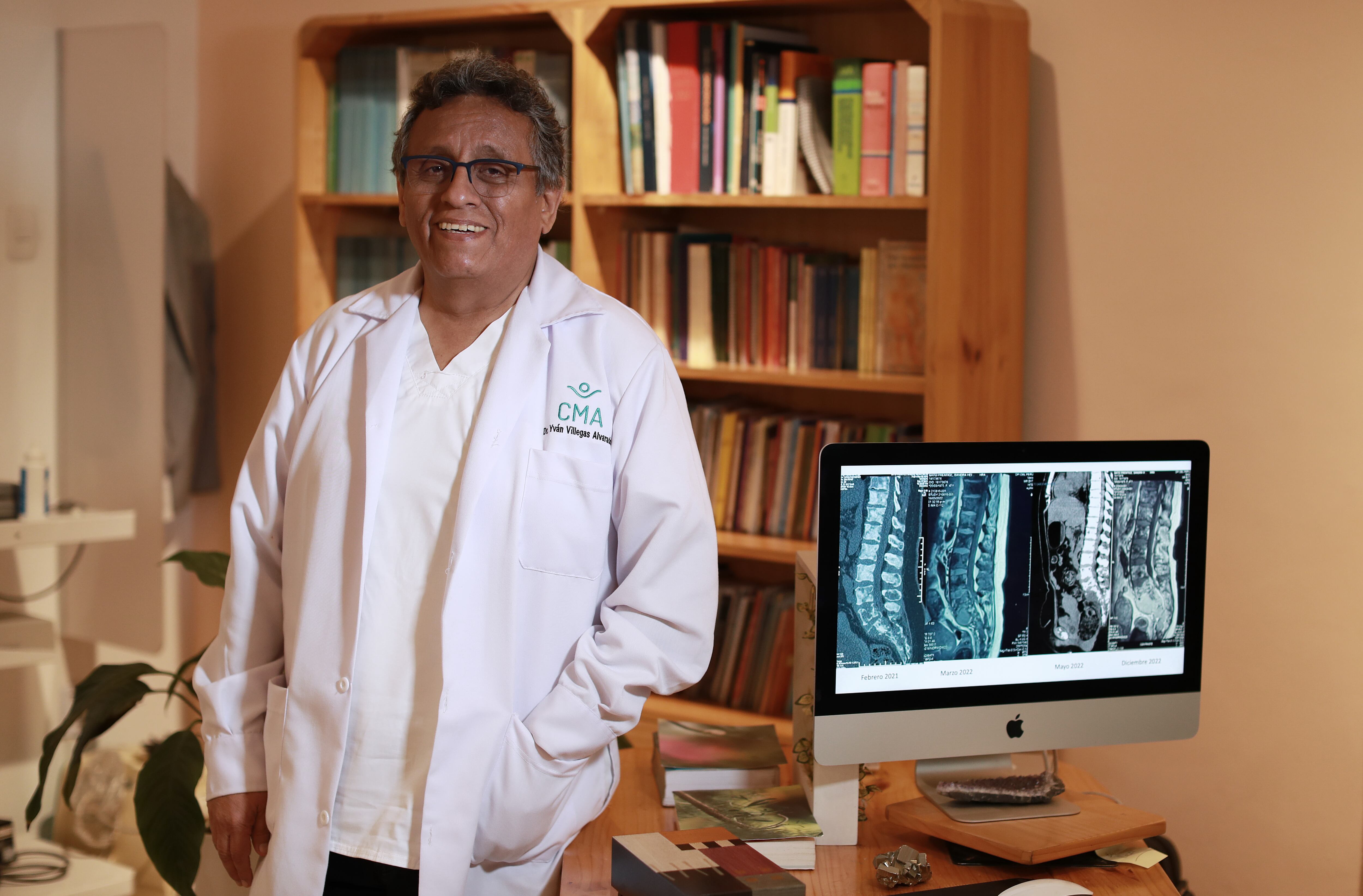 Yván Villegas Alvarado, médico cirujano con postgrado en Medicina Antroposófica. (Foto: Alessandro Currarino)