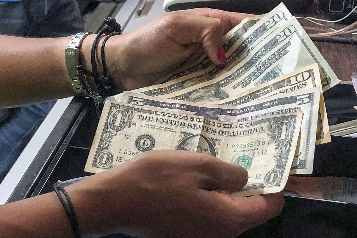 Florida es uno de los estados donde el salario mínimo incrementará cada año (Foto: AFP)