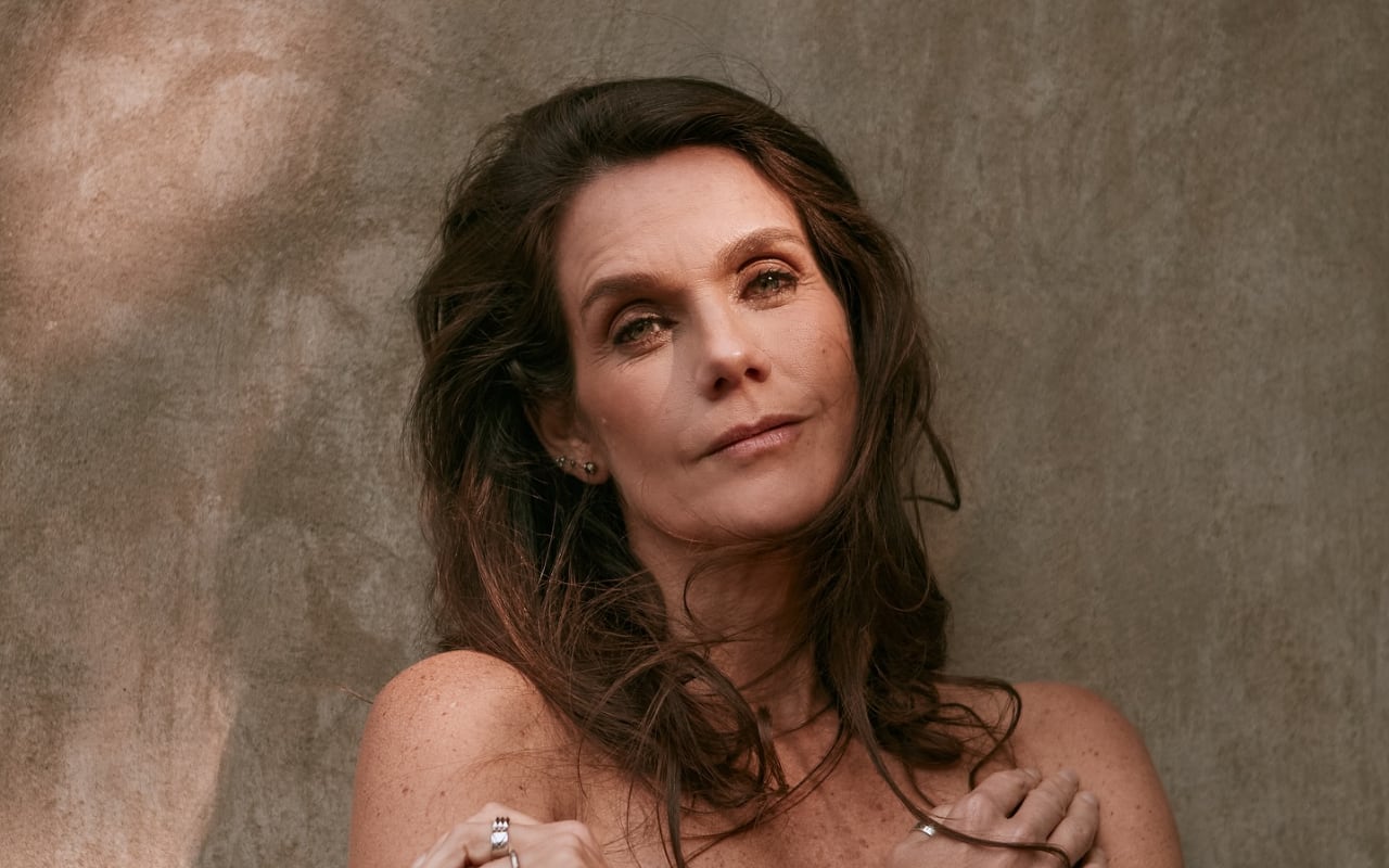 Mediante sus redes sociales, la actriz peruana reveló una impactante verdad sobre sus orígenes | Foto: Instagram (Captura)