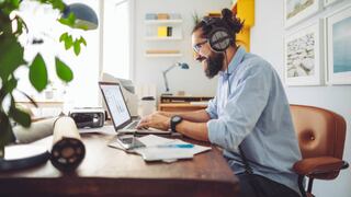 ¿Haces Teletrabajo? Estas son las razones por las que no es bueno usar las redes sociales mientras laboras en casa