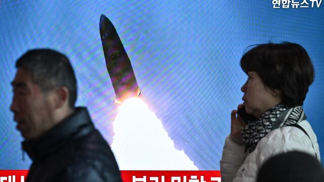 Corea del Norte dispara varios misiles balísticos durante visita de Blinken a Seúl