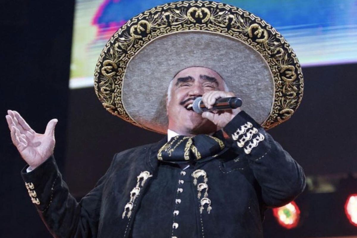 Su trabajo en la música le valió dos premios Grammy, ocho premios Grammy Latinos, catorce premios Lo Nuestro y una estrella en el paseo de la fama de Hollywood (Foto: Vicente Fernández / Instagram)