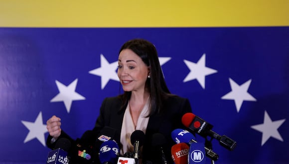 La candidata presidencial electa de la oposición de Venezuela, María Corina Machado, da una conferencia de prensa el 22 de octubre de 2023. (Foto de Pedro Rances Mattey / AFP).