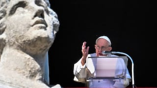 El papa Francisco pide que se detenga a “los traficantes de seres humanos”