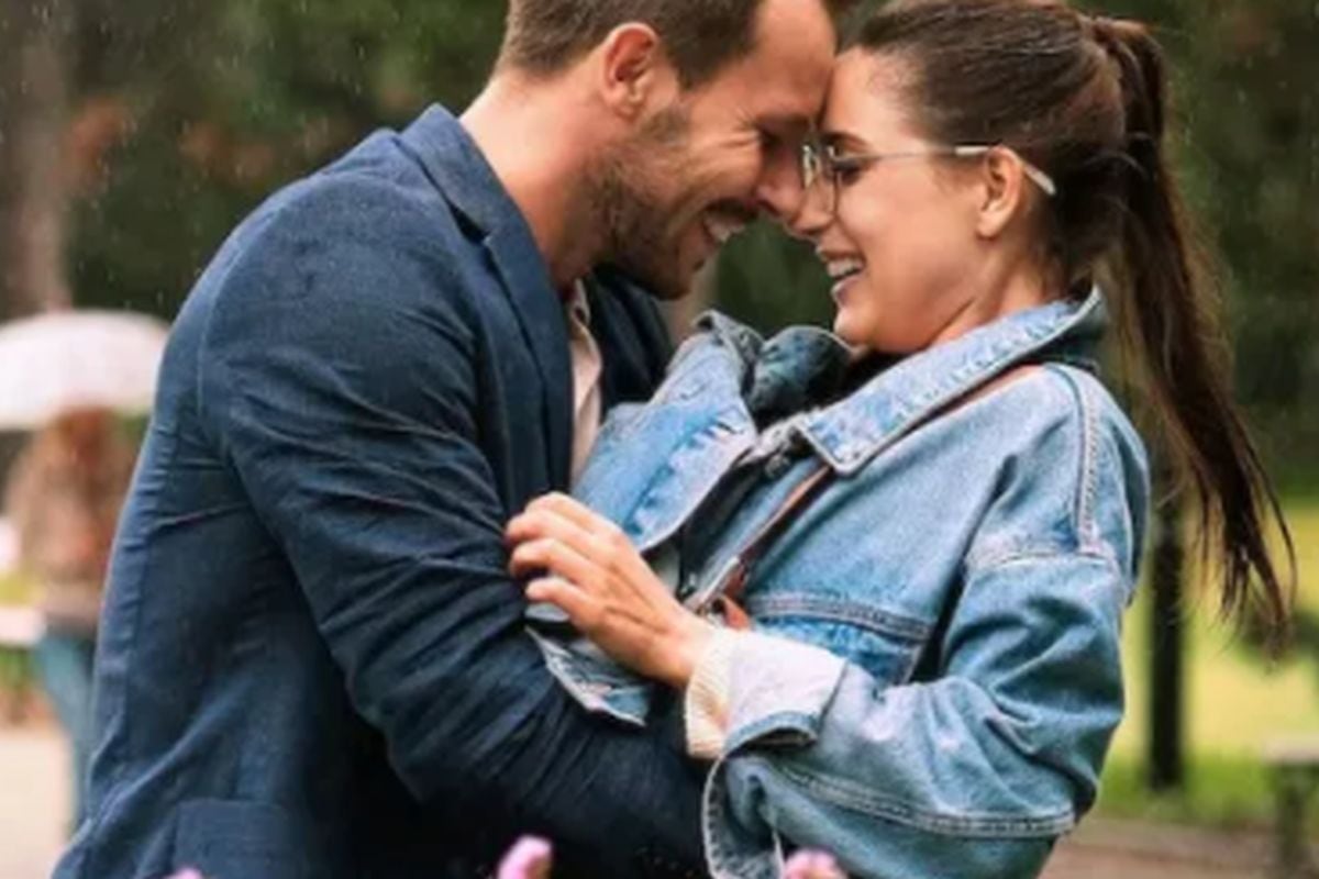 Enzo desconoce la verdadera identidad de la mujer de quien se enamoró, lo que hace que el final sea una emocionante conclusión (Foto: Netflix)