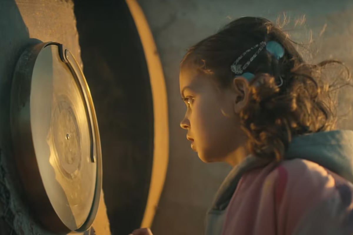 Yuya Bennett interpreta a Charlie en "The Signal" (Foto: Netflix)