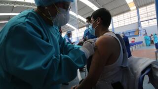 “Se vacunó a 47.755 personas que es un avance del 34% del personal de salud”, señaló la ministra Cornejo