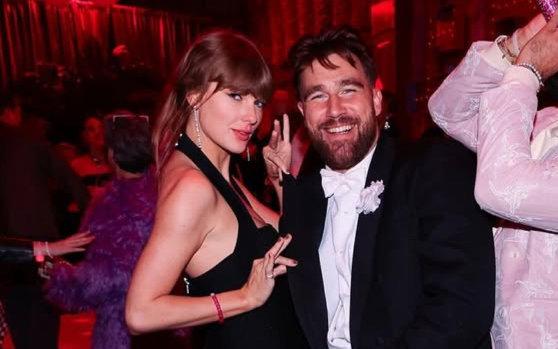 Taylor Swift y Travis Kelce en la fiesta temática de Eras Tour. (Foto: Instagram @bosstravis43)