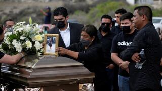 Sepultan a la joven mexicana Debanhi Escobar en medio de reclamos de justicia