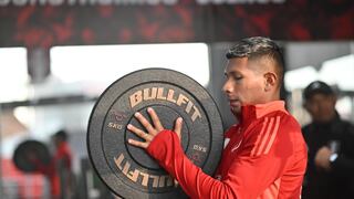 El inédito puesto del ‘Orejas’ Flores y un nuevo invitado que ilusiona: lo que no se vio del segundo día de entrenamiento de la selección