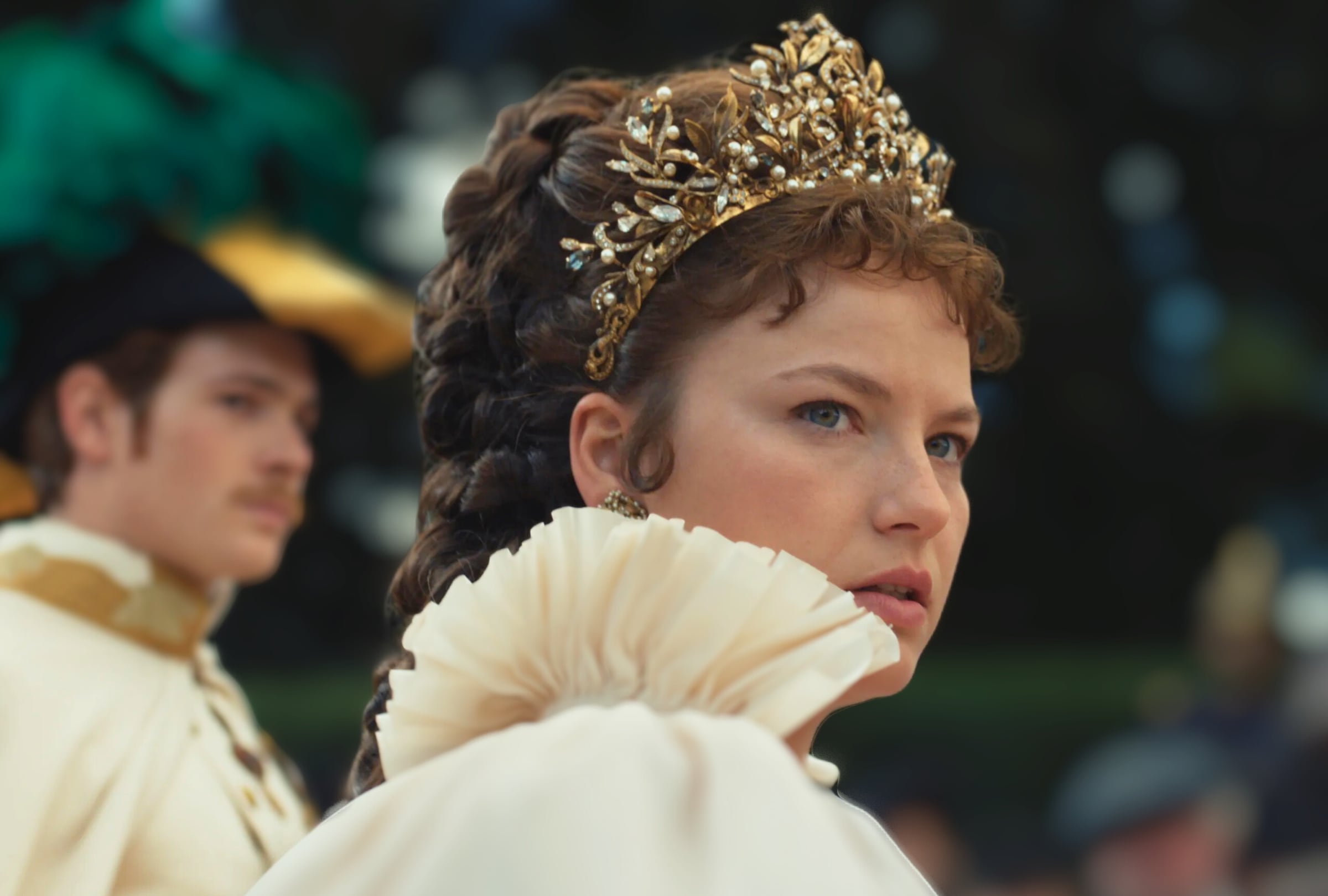 Devrim Lingnau y Philip Froissant son los protagonistas de la serie "La emperatriz" (Foto: Netflix)