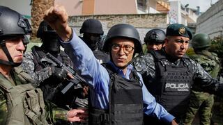 Elecciones Ecuador 2023: Con casco, barreras antibalas y rodeado de policías, así votó Christian Zurita