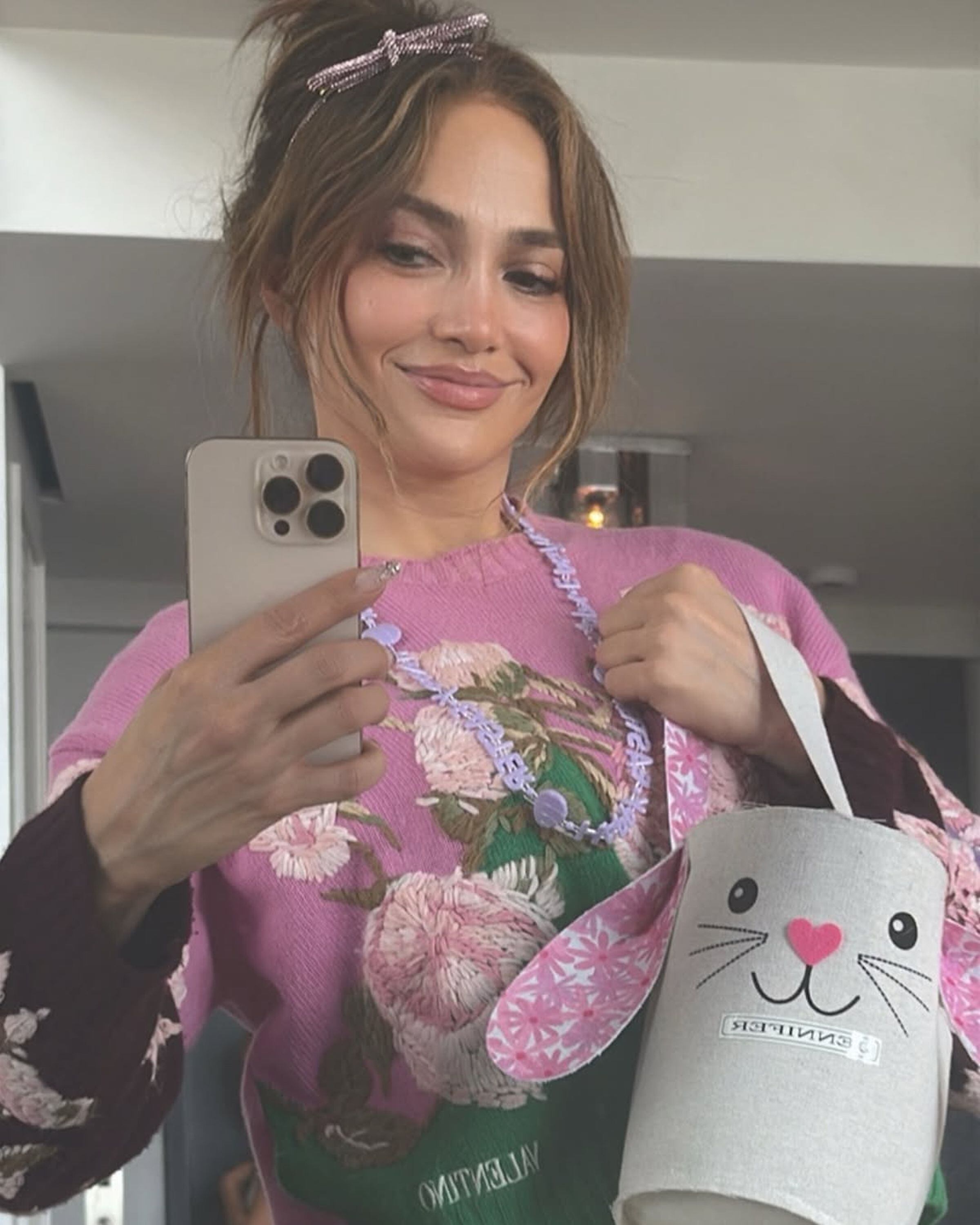 Jennifer Lopez no pasó la Pascua 2025 junto a sus hijos, pero todos se mantuvieron en contacto gracias a Facetime. (Foto: @jlo / Instagram)