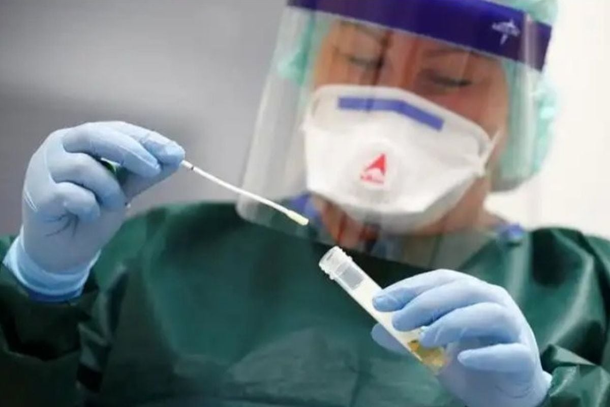 El ministro de Salud de Corea del Sur, Park Neunghoo, señaló que “detectar el virus en sus etapas más tempranas es fundamental para poder identificar a las personas que lo tienen y de esa forma poder detener o demorar su expansión” (Foto: AFP)