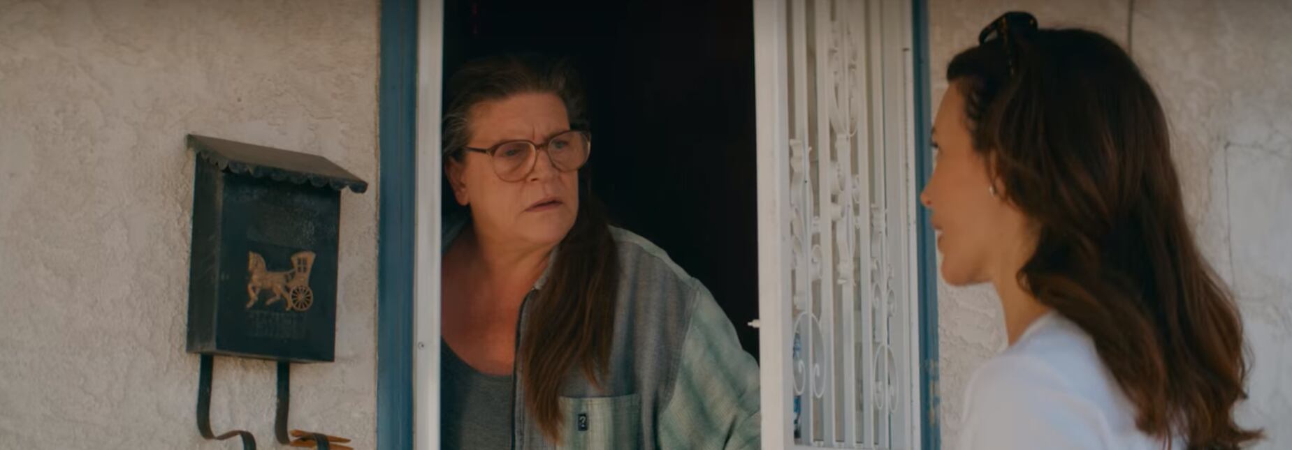 Mary decide investigar a Grace y conversa con una pariente de ella. (Foto: Netflix)