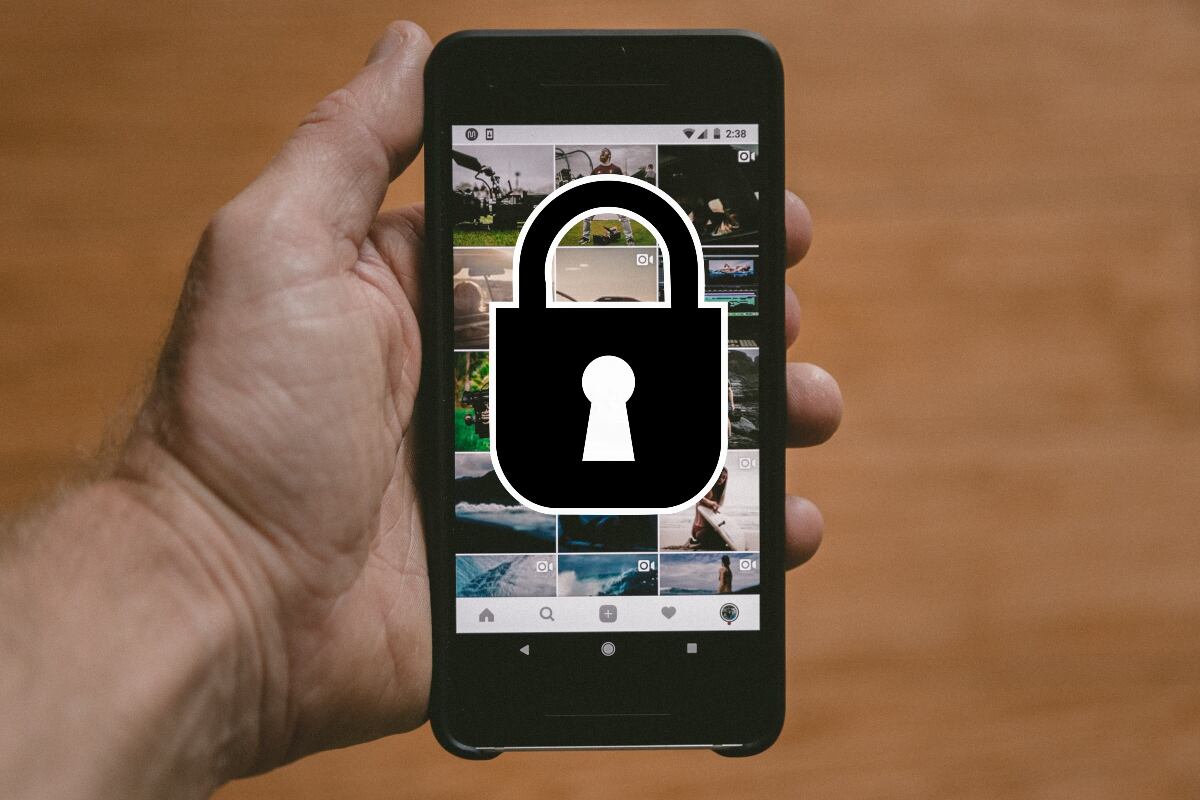 Esconder las fotos en tu iPhone es más sencillo de lo que crees. Foto: Unsplash / Composición Mag
