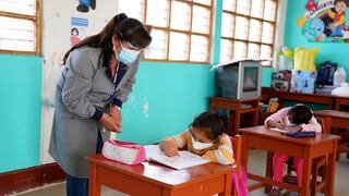 Bono para docentes y auxiliares de Lima será efectuado en los próximos 30 días