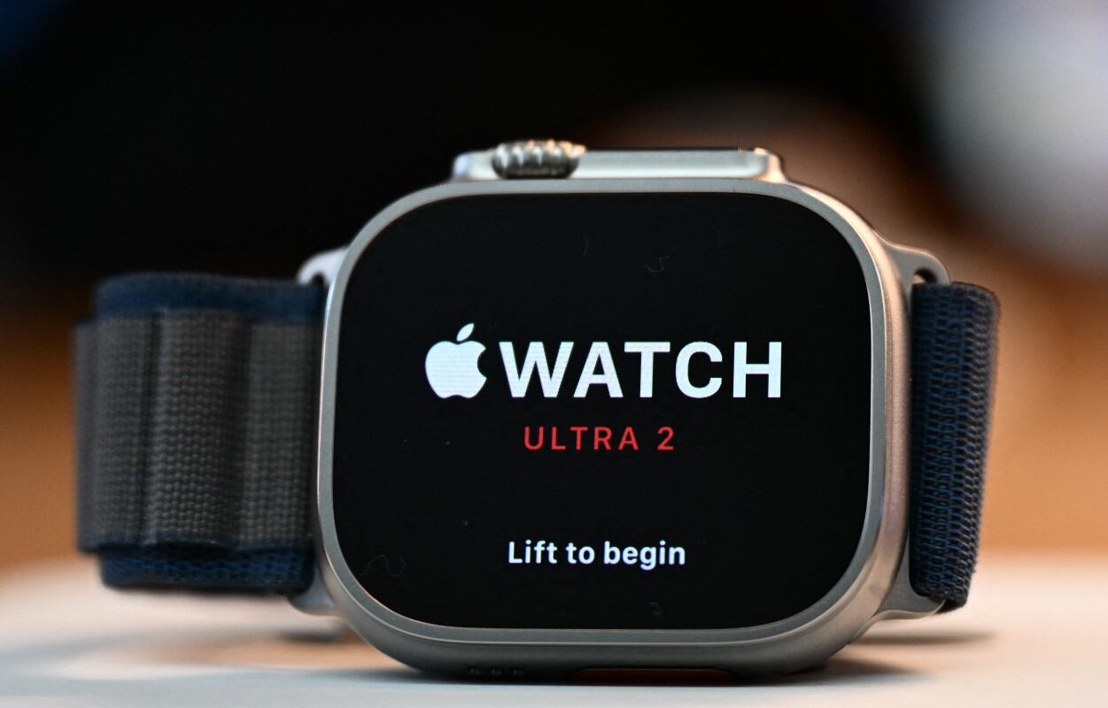 Los smartwachs cambian su hora automáticamente (Foto: AFP)