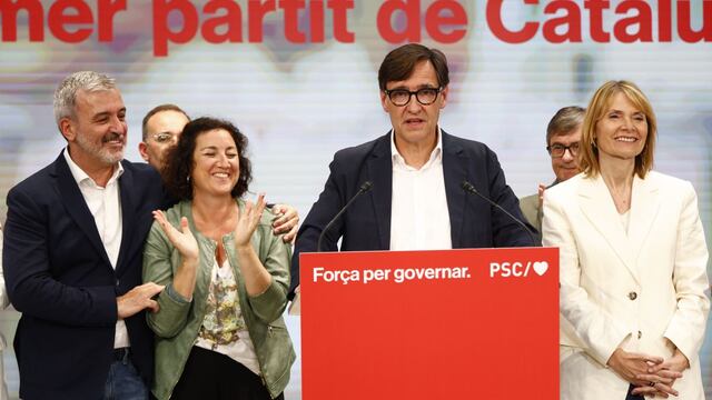 El socialista Salvador Illa anuncia que se postulará para ser investido presidente catalán