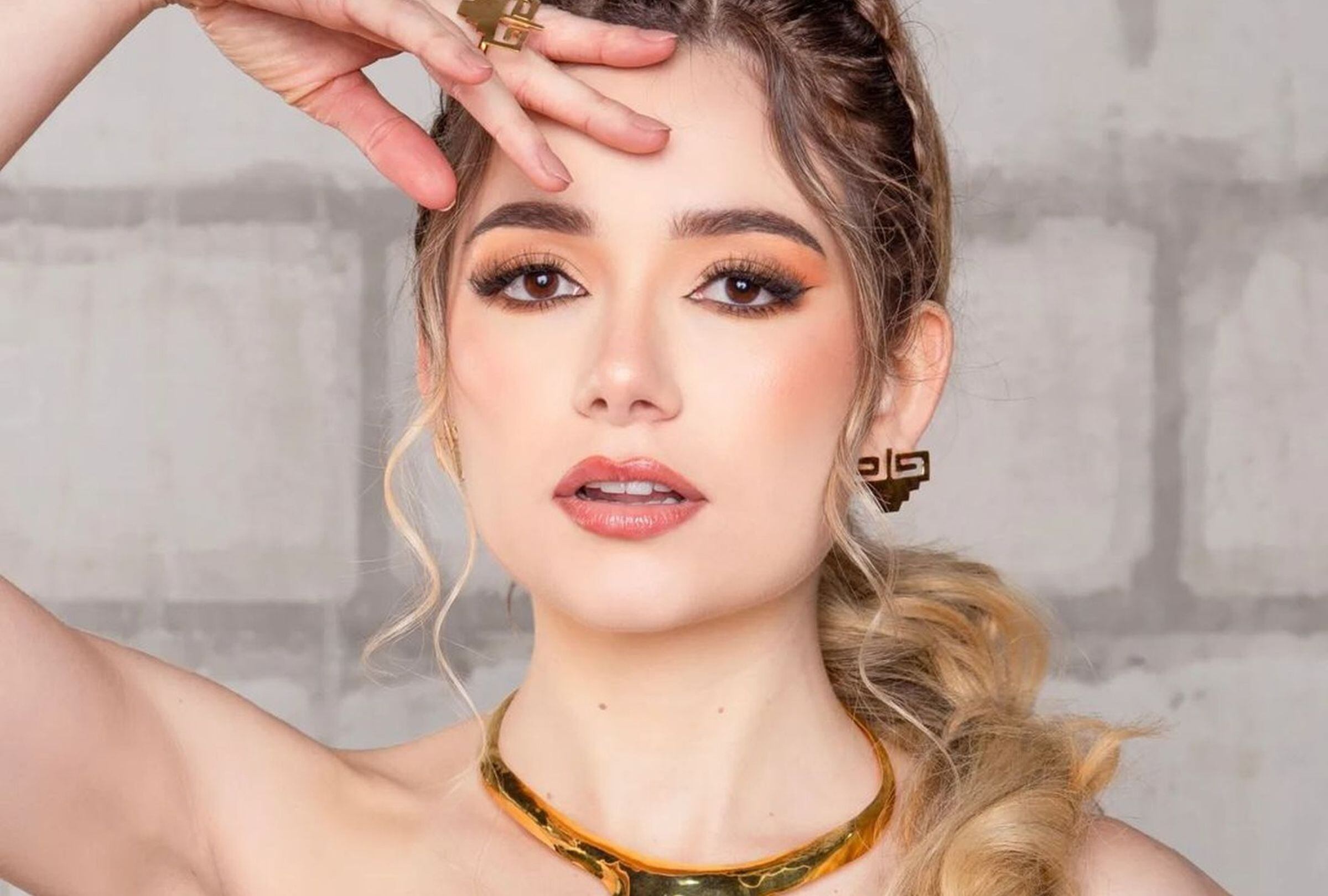 Con su papel de Anastasia, Axah ha conquistado a la audiencia de "Al fondo hay sitio" (Foto: Axah / Instagram)