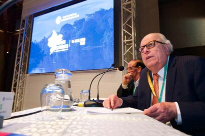 Velarde advierte sobre el ámbito fiscal: “La parte monetaria está fuerte, pero un fisco débil es una amenaza”