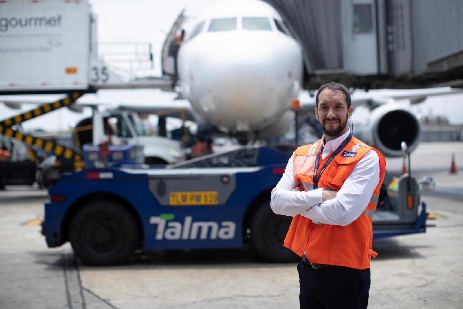 Motta destacó la crucial tarea que desempeñan los señaleros para la eficiente operatividad del terminal. (Foto: Hugo Pérez)