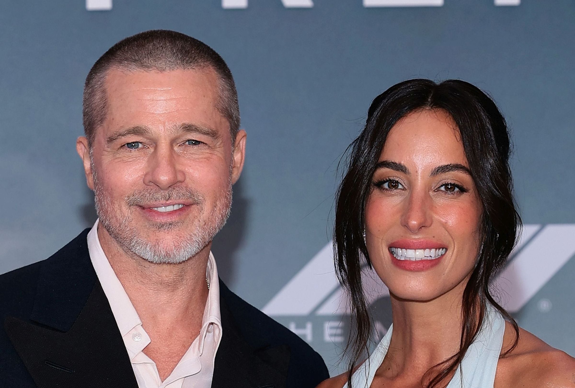 Brad Pitt y la razón por la que “le encantaba” tener a Inés de Ramón a su lado en el estreno mundial de ‘F1’ en New York. (Foto: Dimitrios Kambouris / Getty Images)