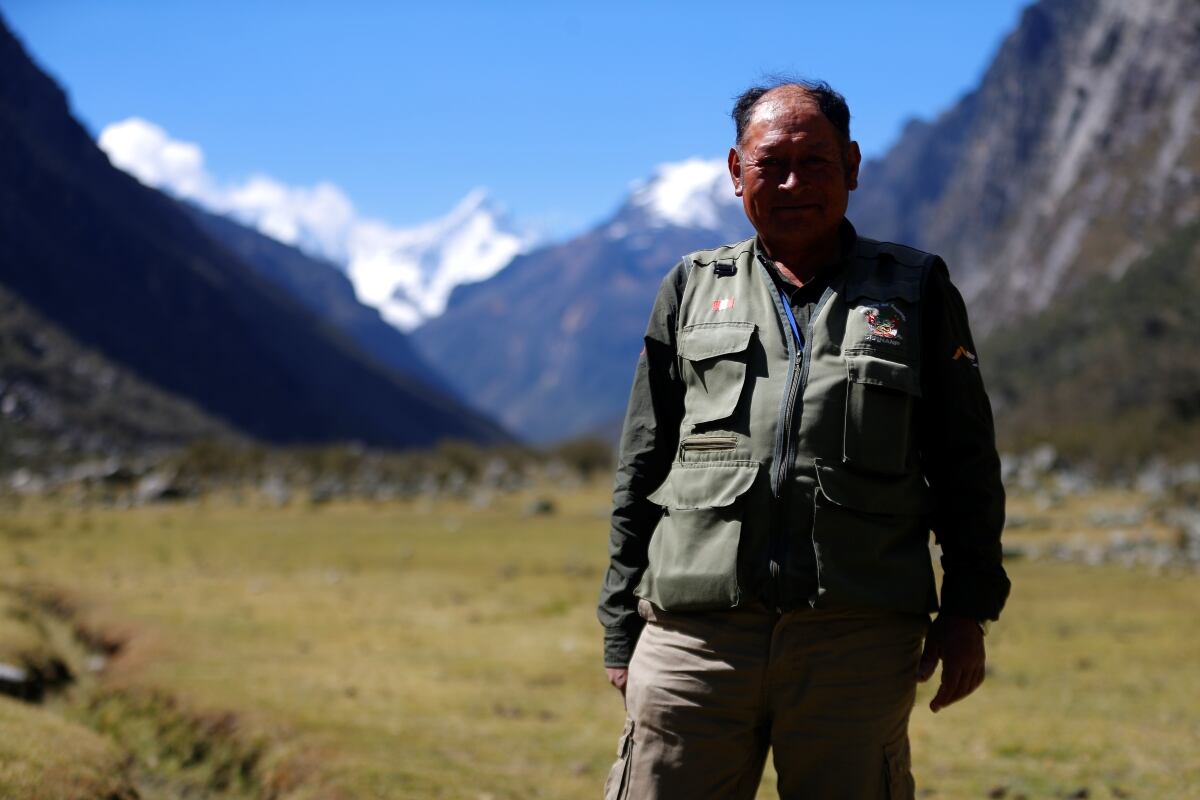 Pompeyo Guillén lleva 49 años educando sobre los cuidados necesarios en el Parque Nacional Huascarán.