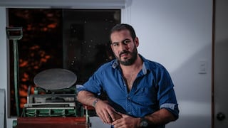 Luis Alberto Castillo: “Hora Zero hizo del parricidio una poética” | Entrevista