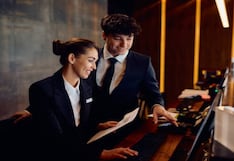 Casi 50 profesiones podrían desaparecer por culpa de la IA: ¿Cómo saber si la carrera que estudias figura en riesgo?