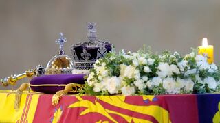 El rey Carlos III recibe a los líderes mundiales que asisten al funeral de su madre
