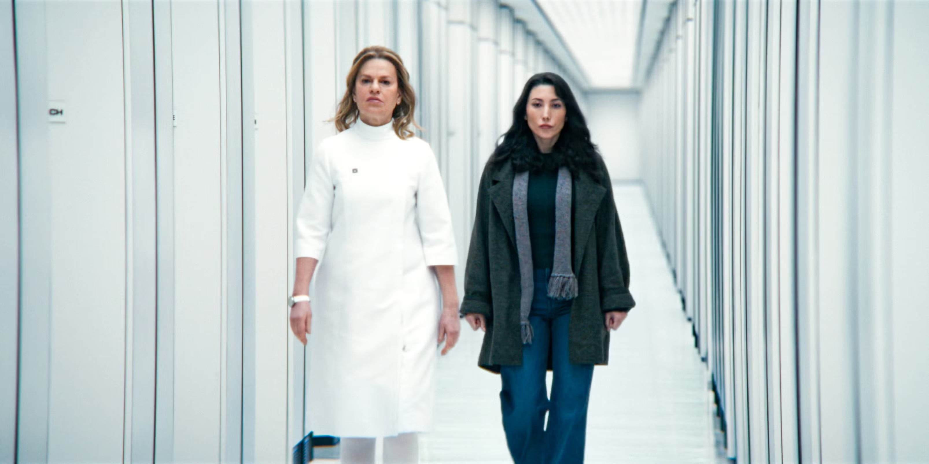 Gemma tiene un papel clave en el final de la segunda temporada de la serie "Severance". Ella está interpretada por Dichen Lachman (Foto: Apple TV+)