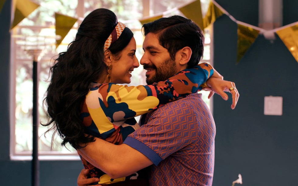 "Entre paredes", una serie protagonizada por Aislinn Derbez y Christian Vázquez.