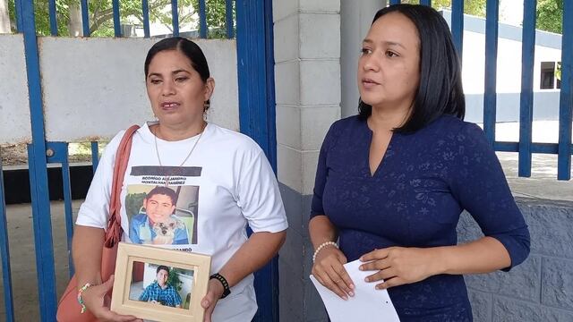 Una madre pide justicia y conocer el paradero de su hijo desaparecido en El Salvador