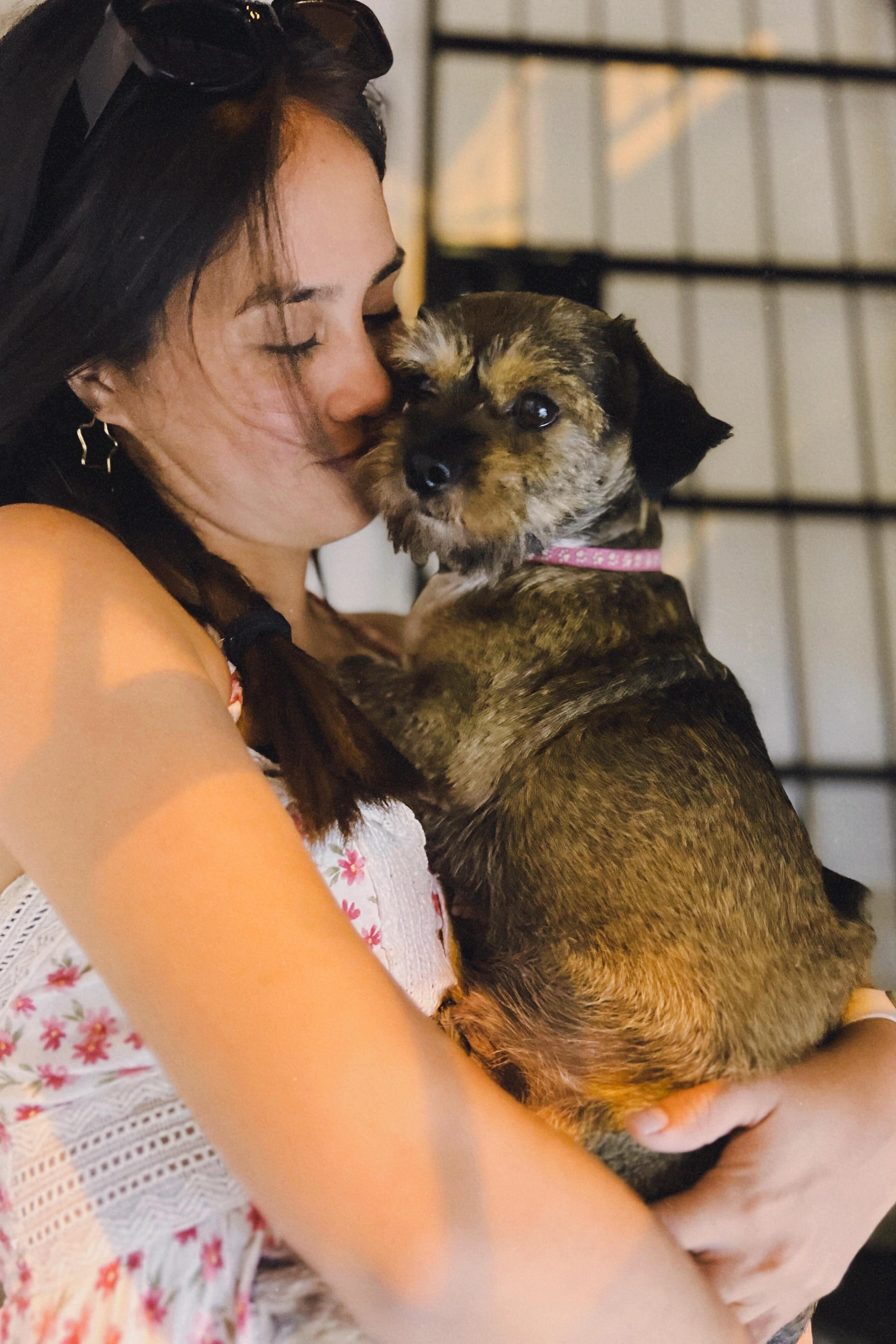 Para Betsy pensar en los perritos que puede ayudar le da ese empuje extra que necesita.