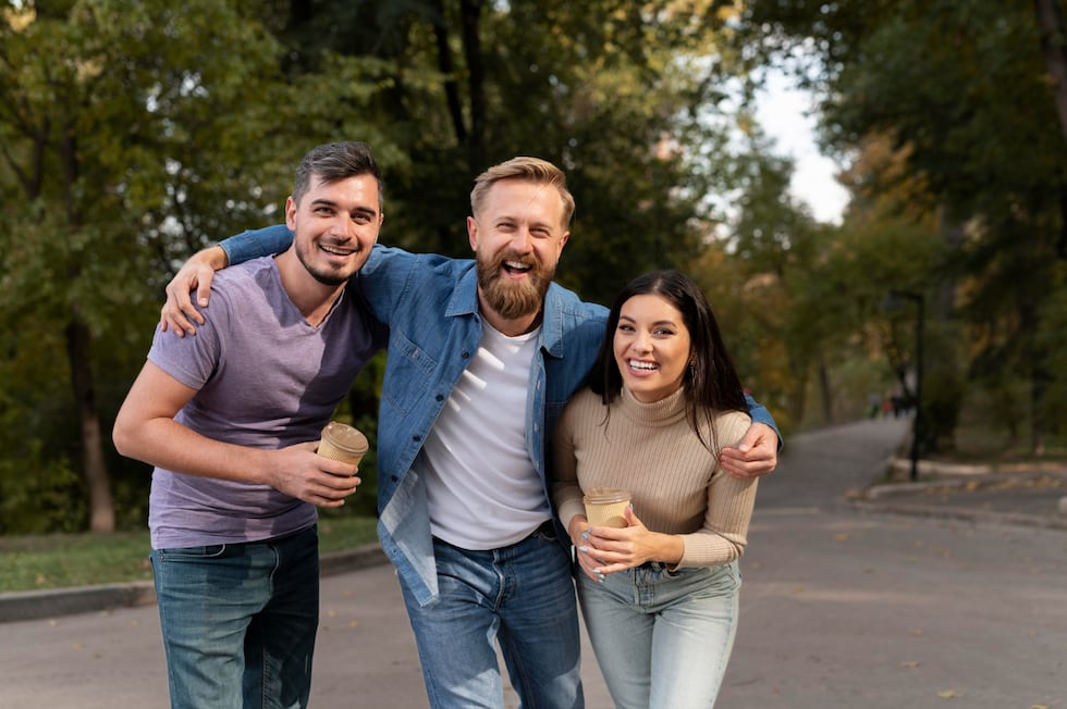 La personalidad, el tiempo disponible y los cambios vitales influyen en la cantidad de amigos. Por eso, a veces no es falta de habilidades, sino de prioridades distintas.