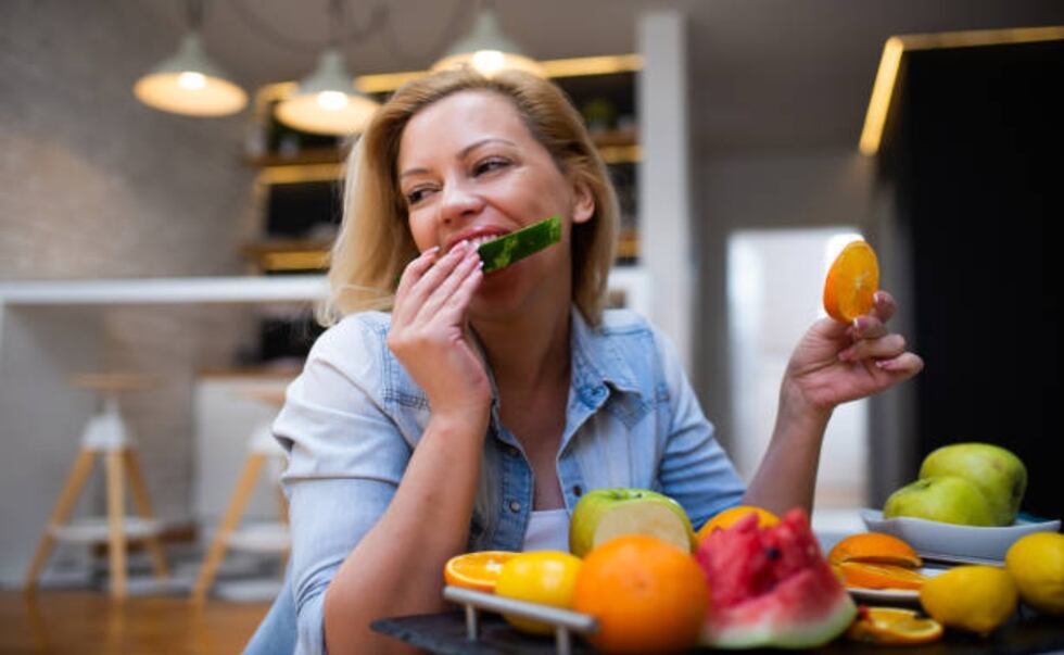 Un prestigioso estudio revela qué debes comer para mantenerte saludable después de los 40 años. (Fuente: iStock)