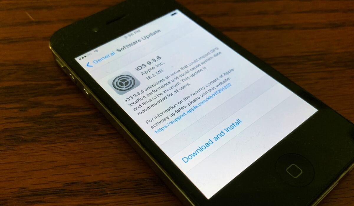 Solo en aquellos modelos donde iOS está actualizado a la versión 9 serán compatibles con WhatsApp. (Foto: Cult of mac)