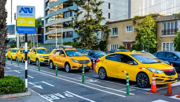 ¡Atención taxistas! ¿Con cuánto podría multarte la ATU si no pintas tu vehículo de color amarillo?. (Foto: Gobierno del Perú)