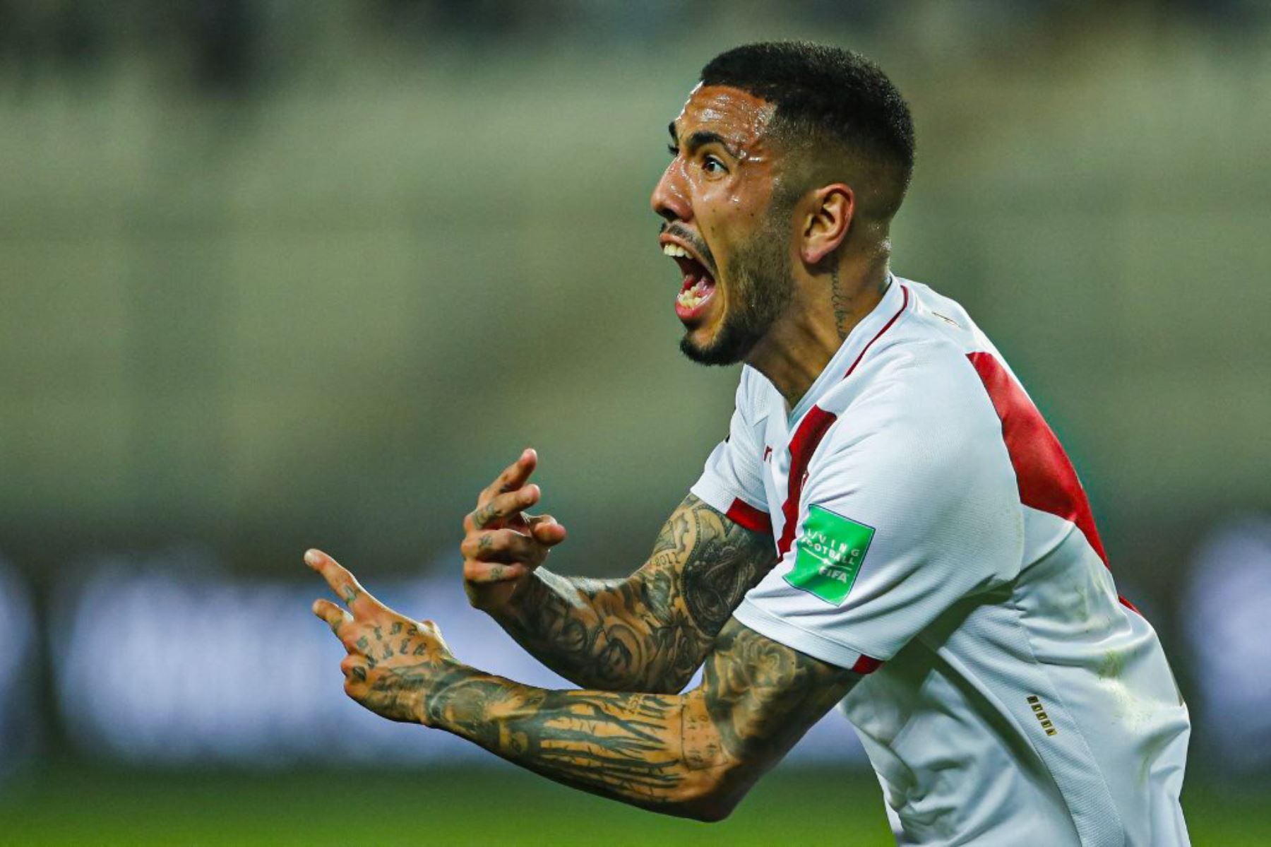 El volante de la selección peruana fue el mejor durante el primer tiempo ante Uruguay en el Estadio Nacional. (Foto: Getty Images)