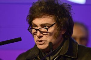 Milei reabre el eliminado Ministerio del Interior para recomponer lazos con gobernadores provinciales de Argentina