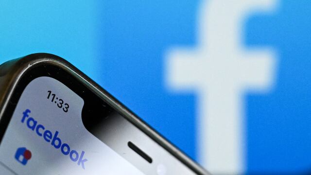 Meta revive el toque en Facebook: así puedes utilizarlo