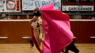 El peruano Roca Rey triunfa en la Feria taurina de Santander pese a cornada