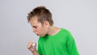 ¿Tu hijo desarrolló una pequeña reacción alérgica? Especialista explica qué hacer desde casa