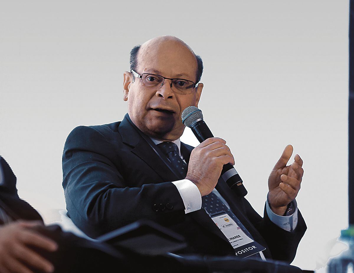 Carlos Linares renunció a la presidencia del directorio de Petro-Perú tras ser objeto de una inhabilitación de parte de la Contraloría | Foto: El Comercio / Archivo