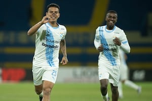 Con nueve canteranos, un endiablado Pacheco y un preciso Távara: lo que no se vio del histórico triunfo de Cristal en Juliaca