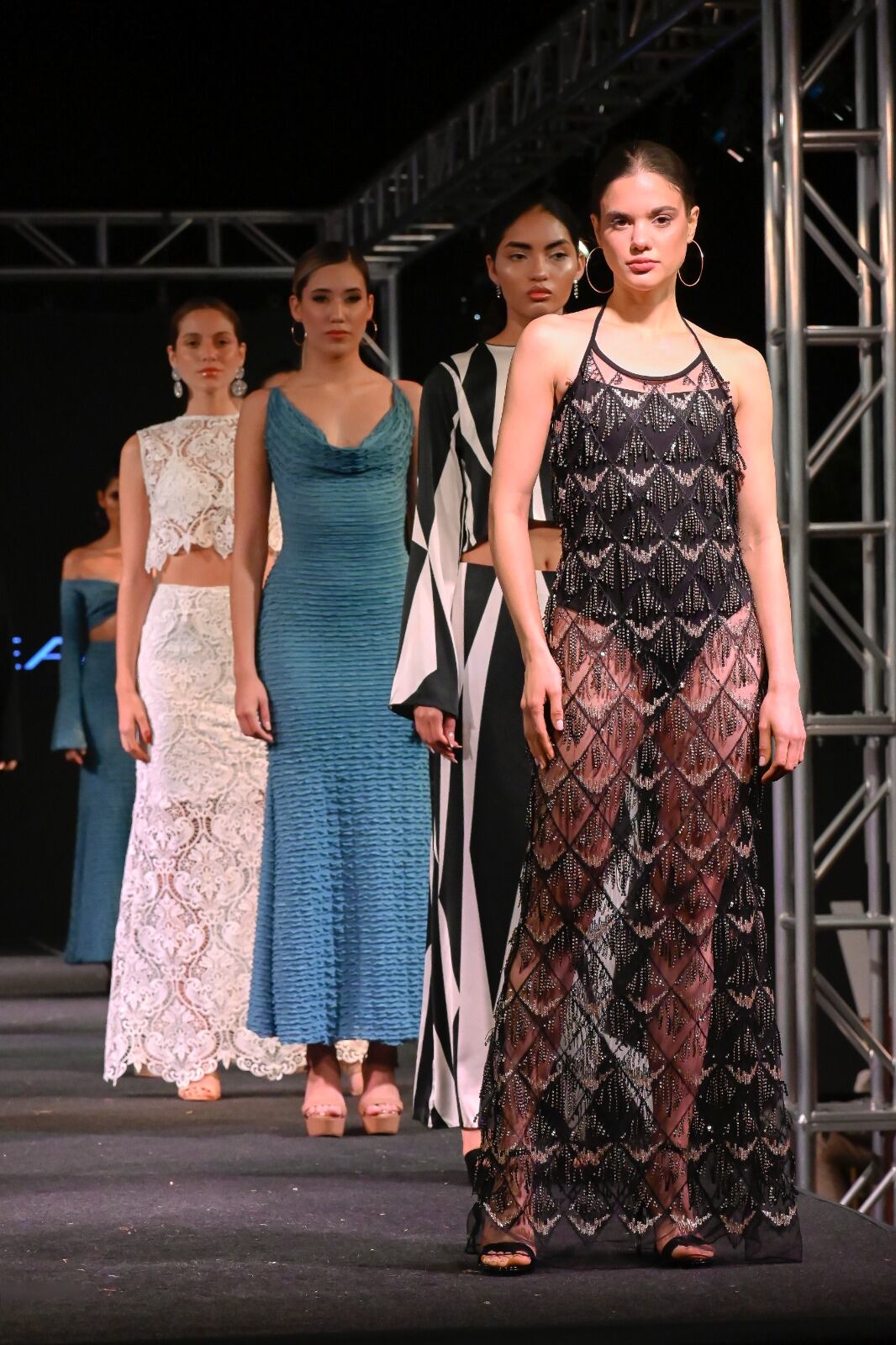 La presencia de diseñadores de países diferentes en un mismo escenario fue uno de los momentos más distintivos de esta edición. (Foto: Difusión)