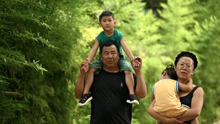 Cuáles son los beneficios que China anuncia para que las familias tengan más hijos 